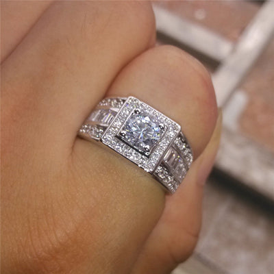 18K White Gold Wedding Ring