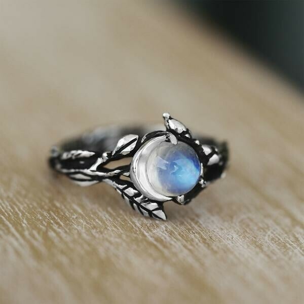 🔥🔥Last Day 49% OFF🎁CELESTIAL MOONSTONE RING "LUNA"