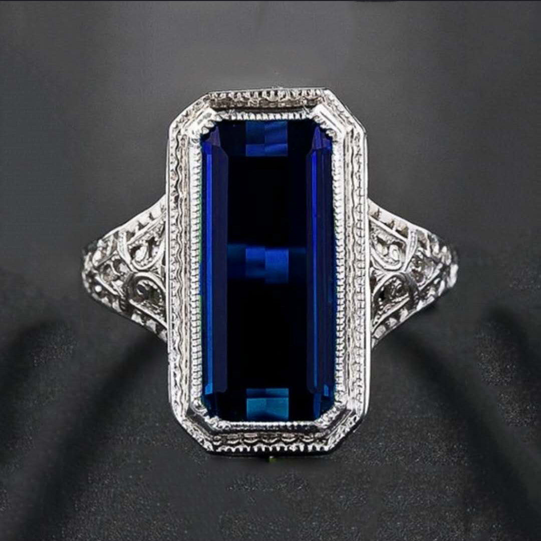Square Minimalist Ring