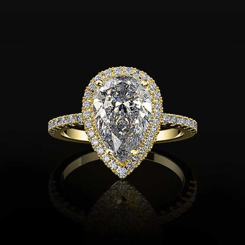 Sparkling Teardrop-Shaped Zircon Wedding Ring