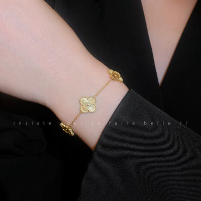 Zircon Flower Bracelet