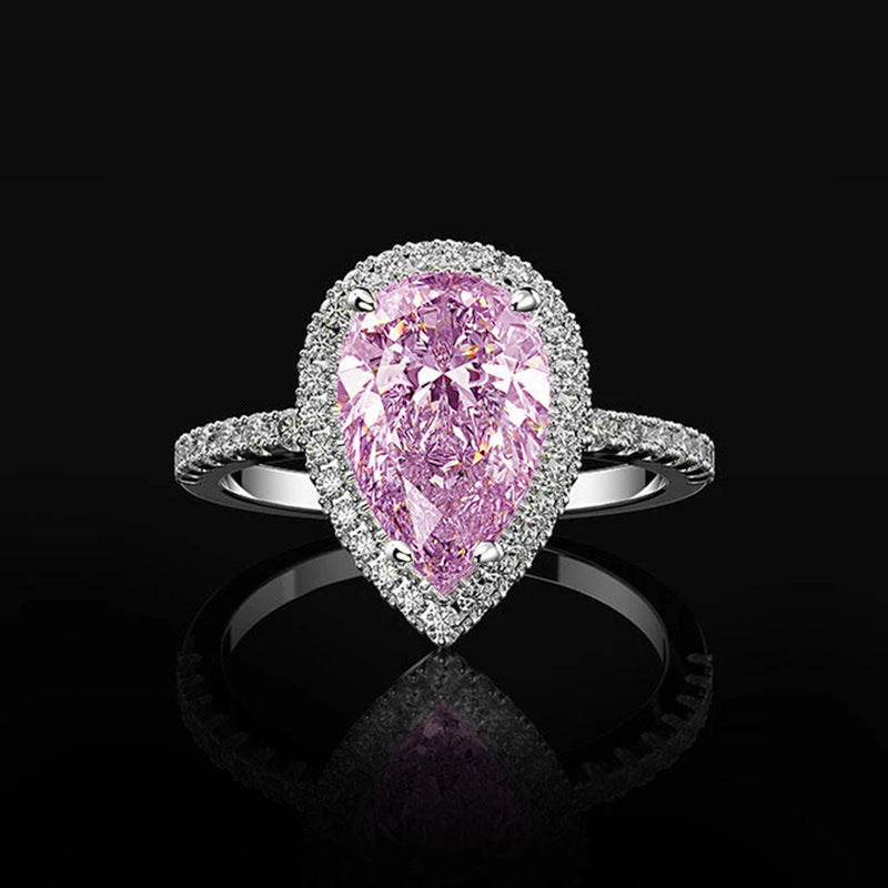 Sparkling Teardrop-Shaped Zircon Wedding Ring