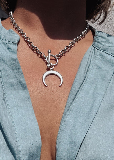 Crescent T Bar Chain Necklace