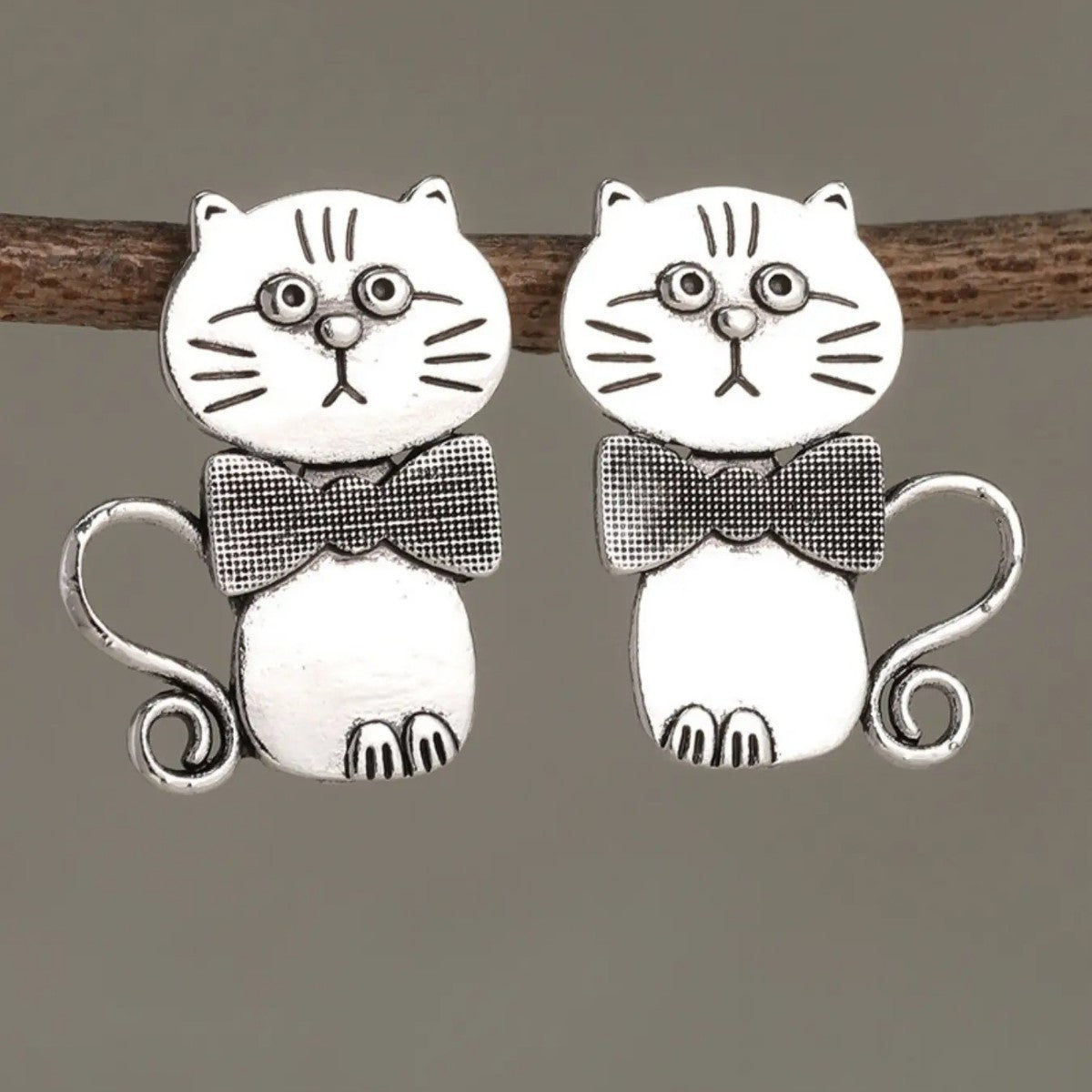 Vintage Bow Kitten Earrings