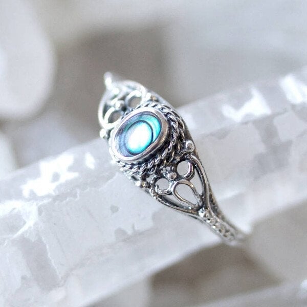 🔥🔥Last Day 49% OFF🎁Rainbow Shell Filigree Design Ring