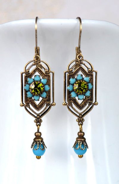 Clychau Cristal Turquesa a Glôynol Cynnar