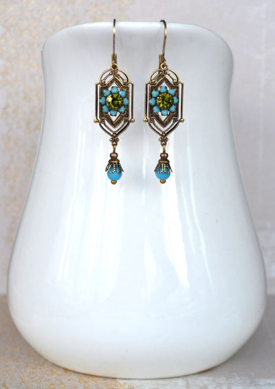 Clychau Cristal Turquesa a Glôynol Cynnar