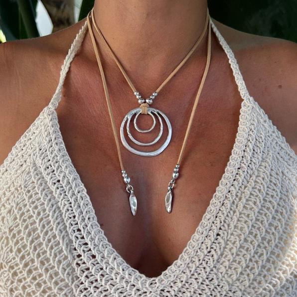 Vintage Multi-Ring Geometric Round Pendant
