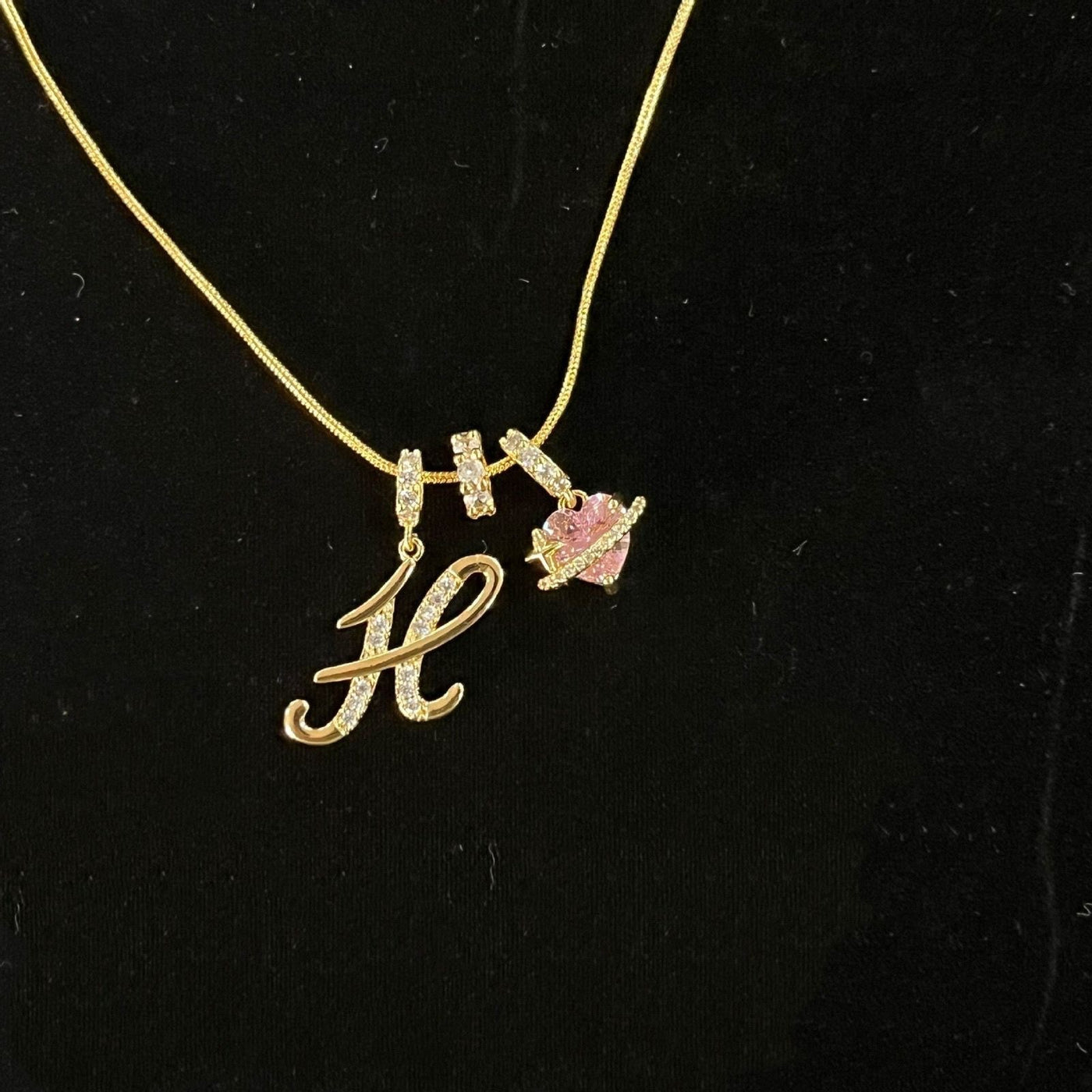 Personalized Custom 18K Gold Plated Alphabet Necklace, Artistic Design Name Necklace, Fashionable Exquisite Gift for Women and Girls