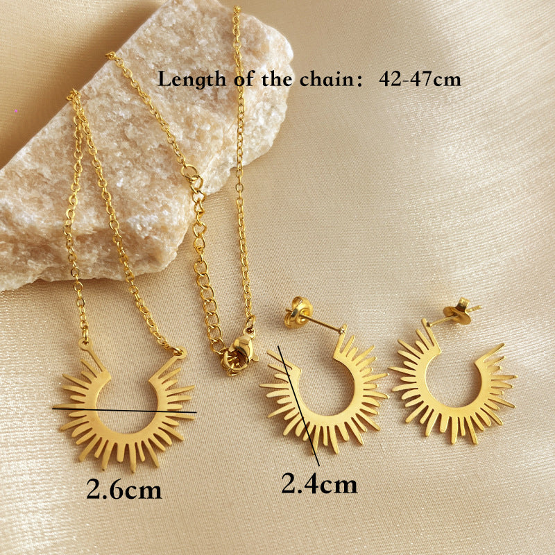 Simple & Fashionable Sunflower Necklace