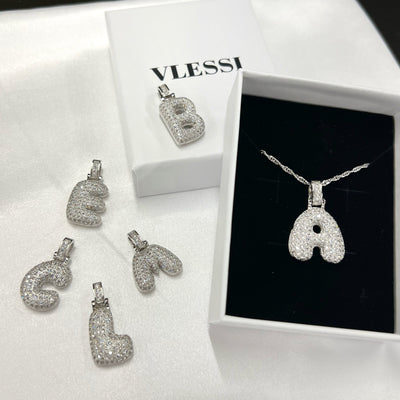 💓🎁2023-Christmas Hot Sale🎁Alphabet Crystal Pendant '18k Gold & Silver Plated'
