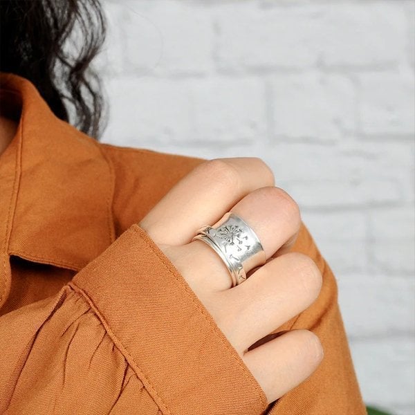 🔥🔥Last Day 49% OFF🎁Dandelion Flower Spinner Alloy Ring