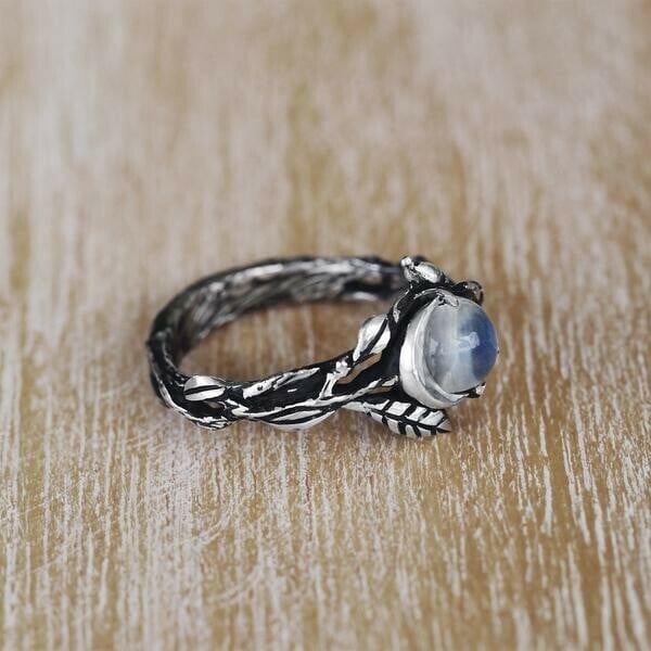 🔥🔥Last Day 49% OFF🎁CELESTIAL MOONSTONE RING "LUNA"