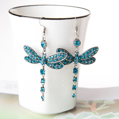 Clocs Gwehydd yr Iâr Hynafol Lliw Las gyda Strwythurau Rhinestone wedi'u Gwneud yn yr Wyneb.