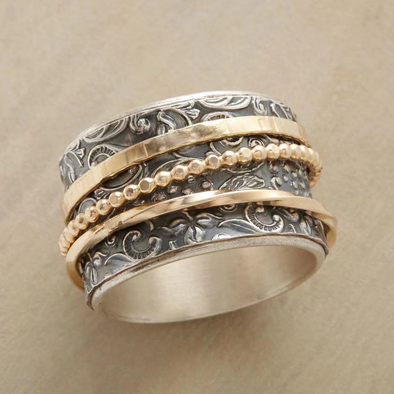 Retro Eternal Pattern Ring
