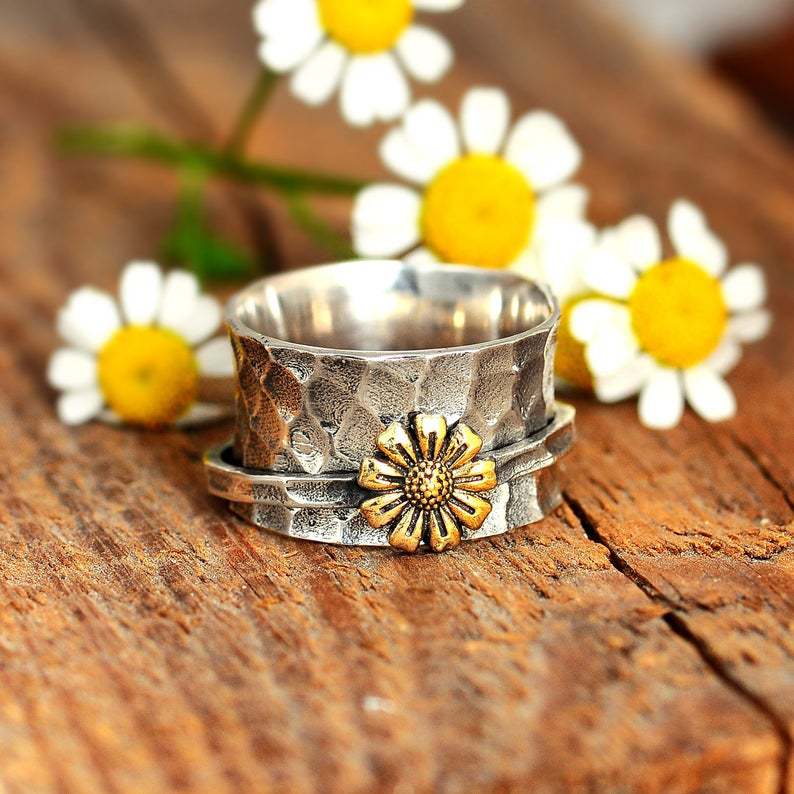 Daisy Color Separation Flower Ring