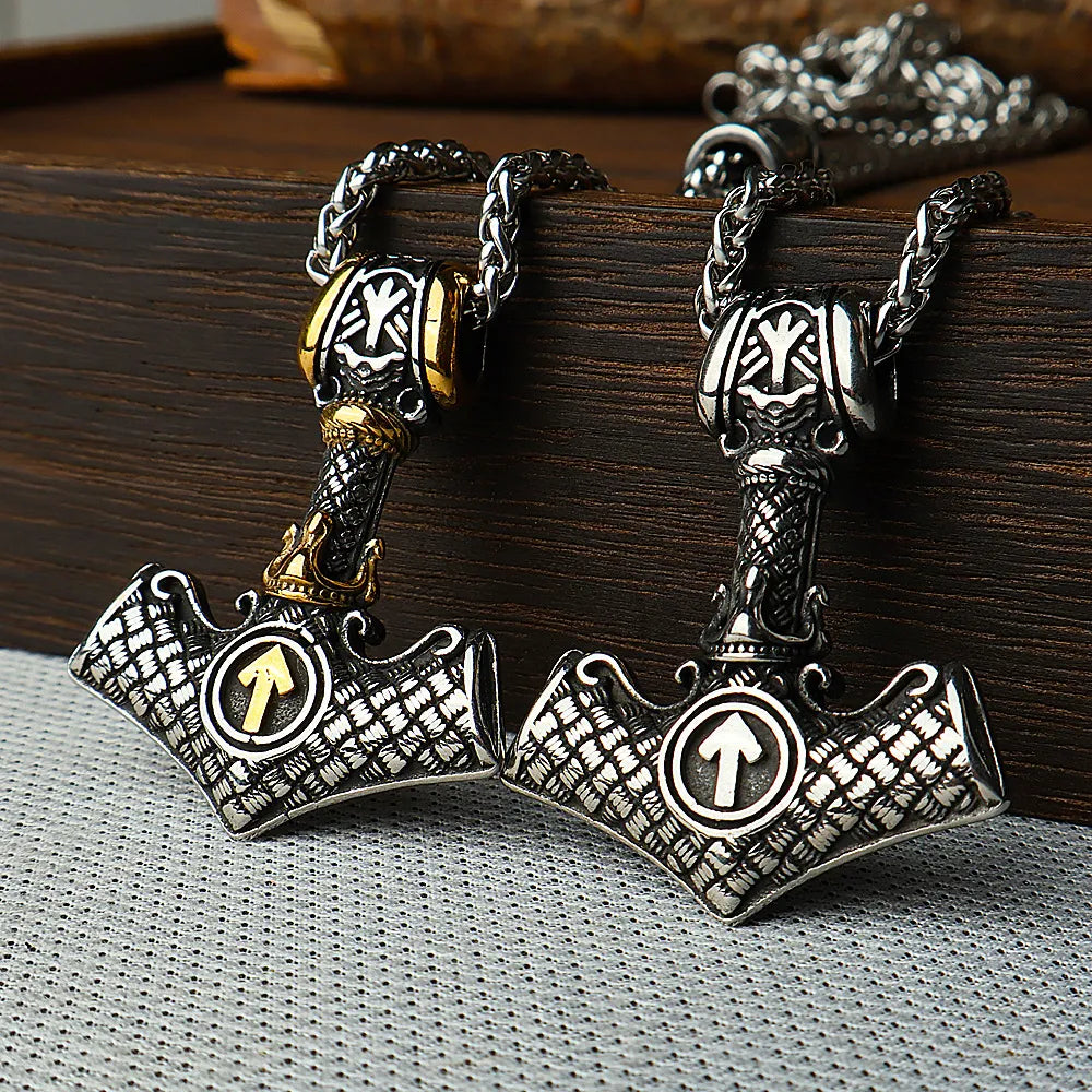 Viking Thor‘s Hammer Engraved Valknut  Sterling Silver Pendant Necklace