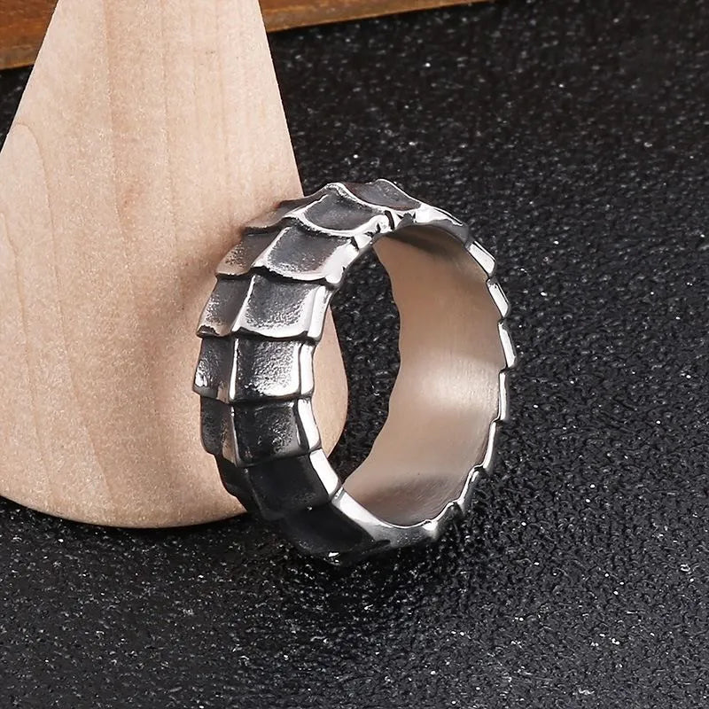 Vintage Dragon Scale Diamond Ring