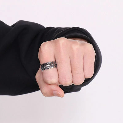 Vintage Dragon Scale Diamond Ring