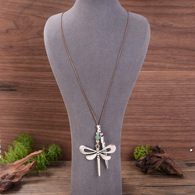Mecseneg Gwyllt Hanesyddol Stil Dragonfly Penddelw Metel Cerdyn Gwlan.