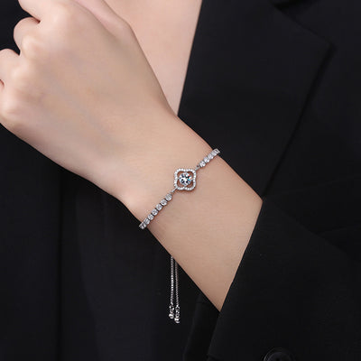 Hollow Lucky Clover Bracelet