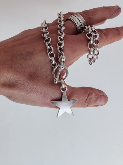 Vintage Star T Bar Chain Necklace