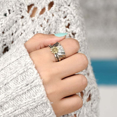Daisy Color Separation Flower Ring