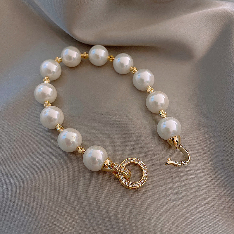 Circle Pearl Bracelet