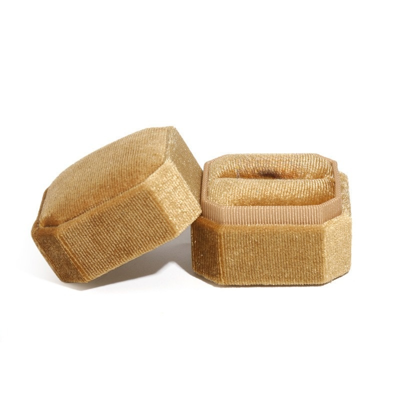 Ring box