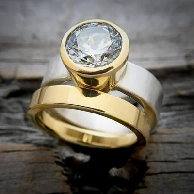 Wide Sided Dual Tone Zircon Inlaid Ring