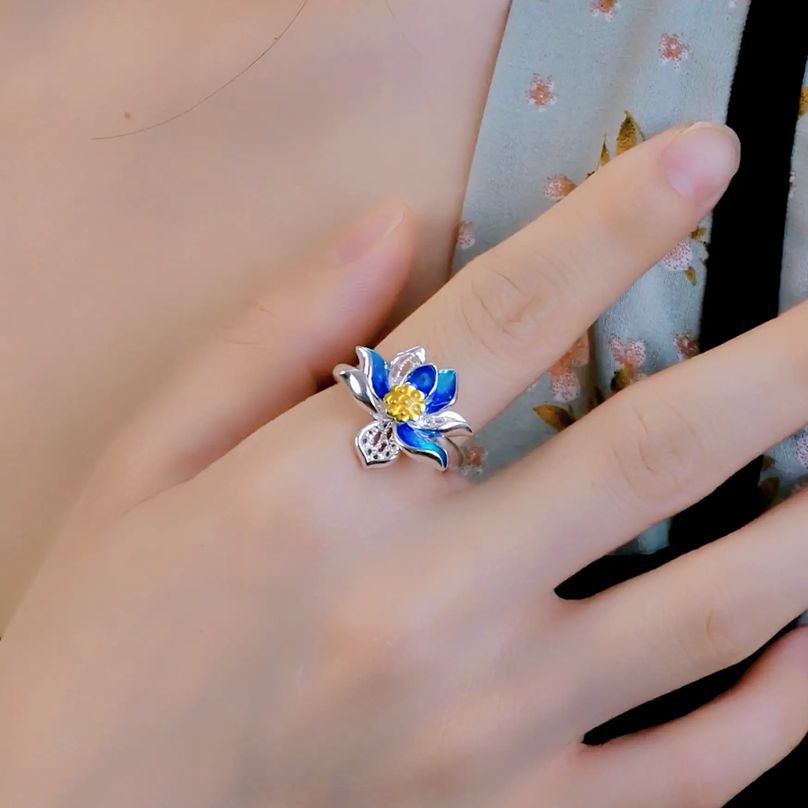 Vintage Enamel Flower Ring