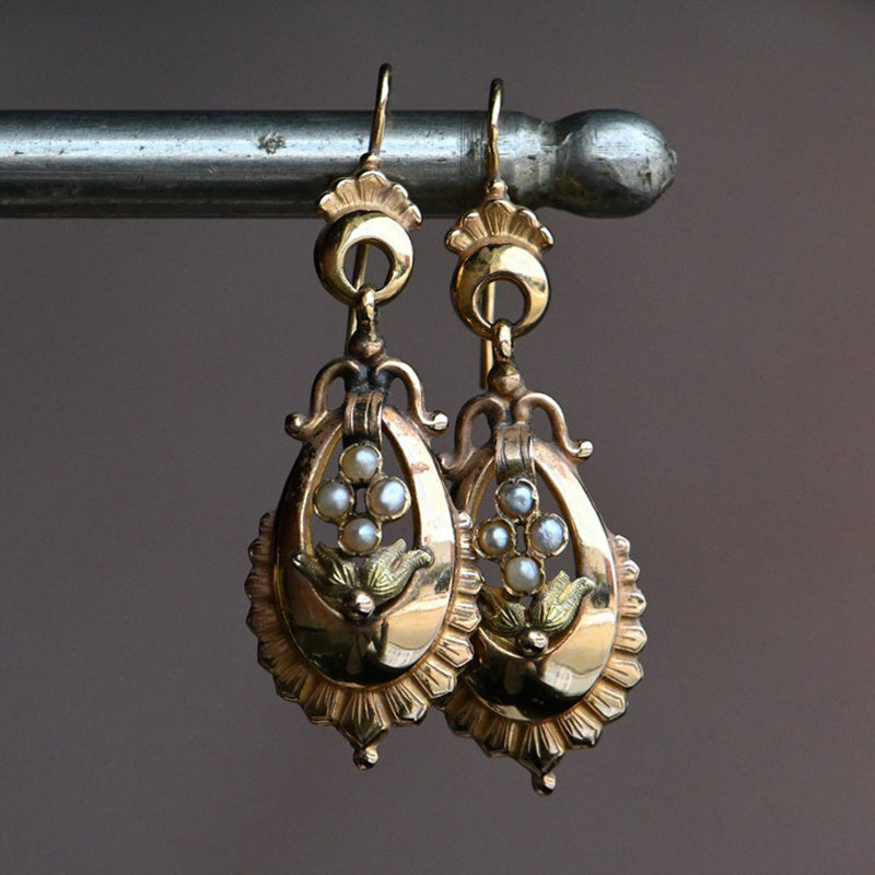 Vintage Water Drop Flower Pearl Earrings