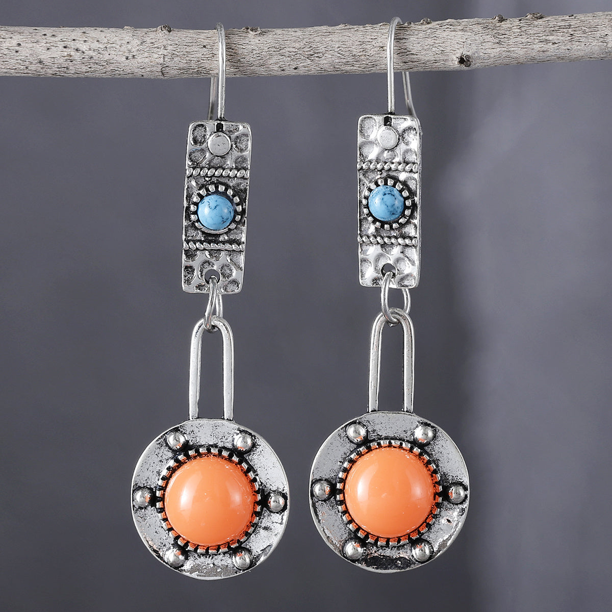 Vintage Round Shape Hammer Pattern Turquoise Inlaid Dangle Earrings