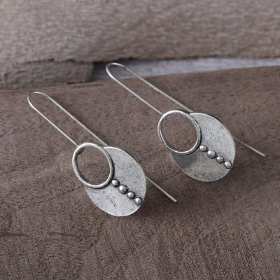 European And American Exaggerated Individualistic Fashion With Golden Earrings