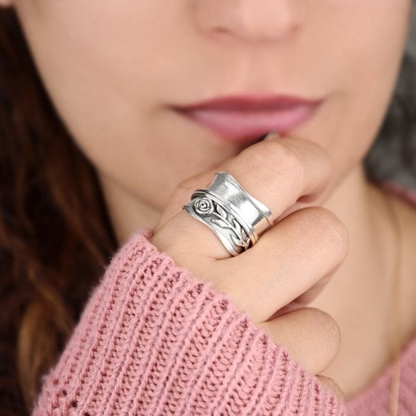 🔥Last Day 49% OFF🎁Rose Spinner Ring